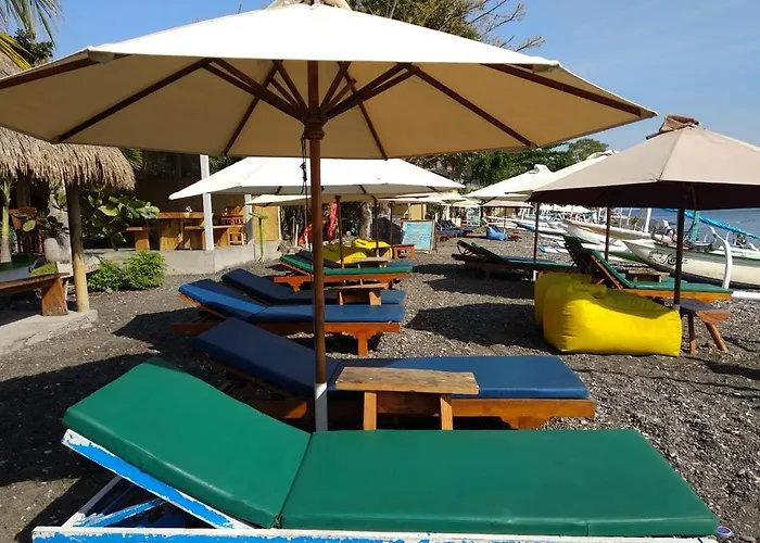 Coconut & Warung ゲストハウス 2*